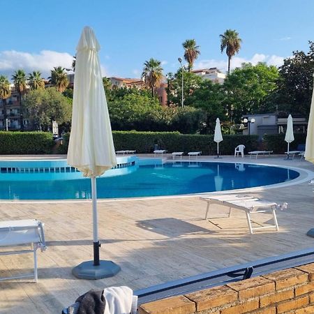 Recanati Seaside Apartment Джардини-Наксос Экстерьер фото