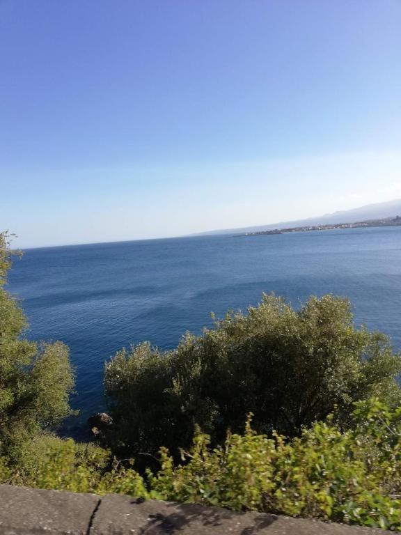 Recanati Seaside Apartment Джардини-Наксос Экстерьер фото
