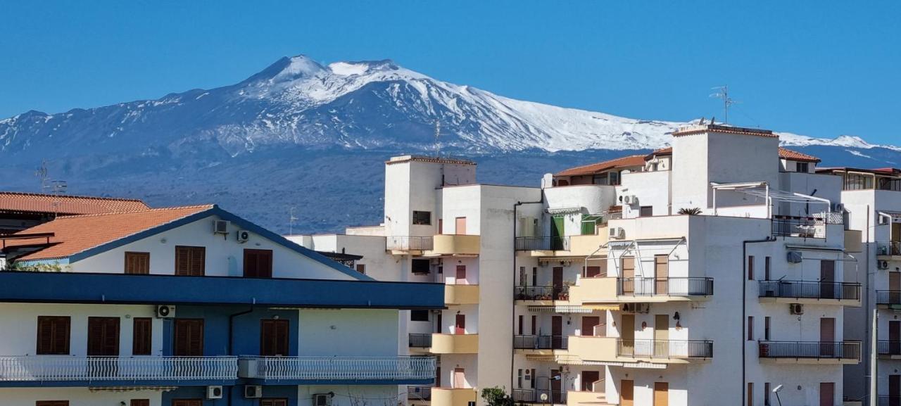 Recanati Seaside Apartment Джардини-Наксос Экстерьер фото