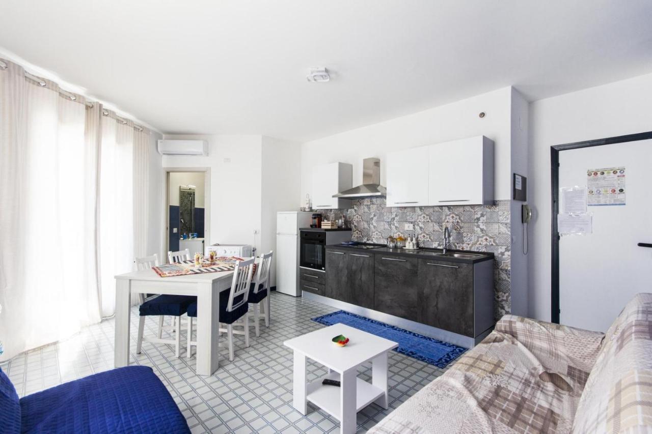 Recanati Seaside Apartment Джардини-Наксос Экстерьер фото