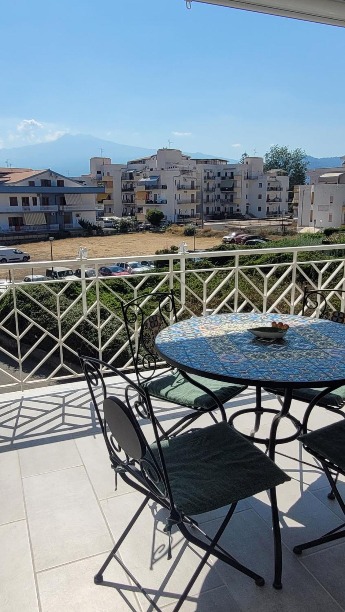 Recanati Seaside Apartment Джардини-Наксос Экстерьер фото
