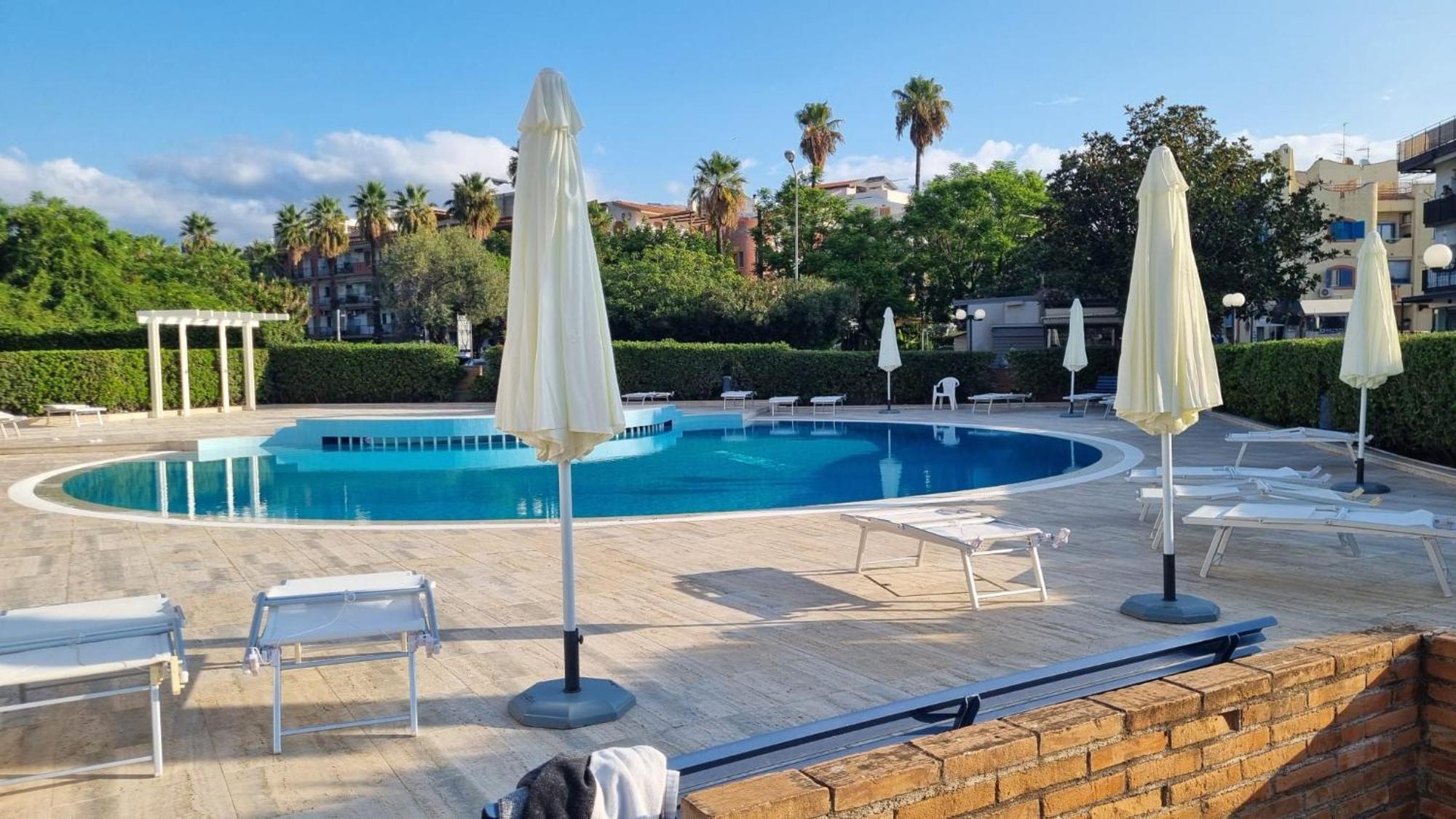 Recanati Seaside Apartment Джардини-Наксос Экстерьер фото